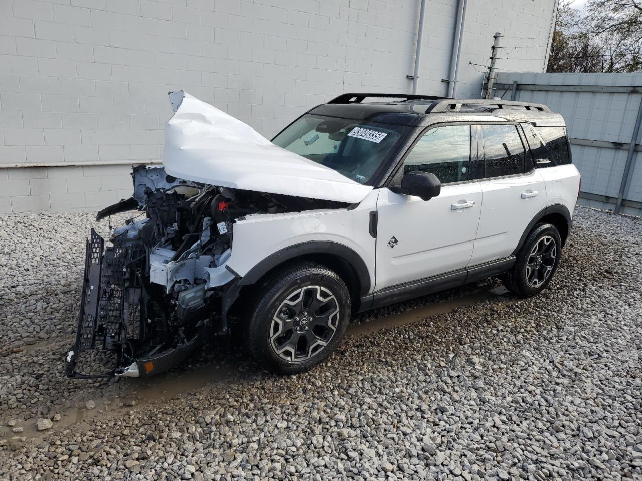 2025 Ford Bronco Sport Outer Banks, VIN 3FMCR9CN0SRE34691 — Перед