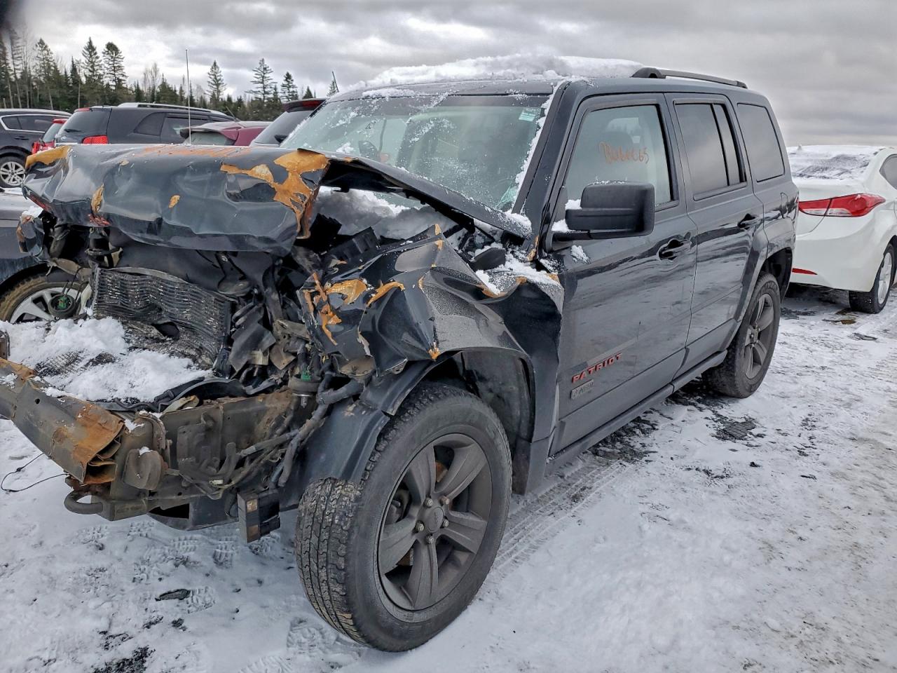 2016 Jeep Patriot High Altitude, VIN 1C4NJRAB9GD813637 — Front end