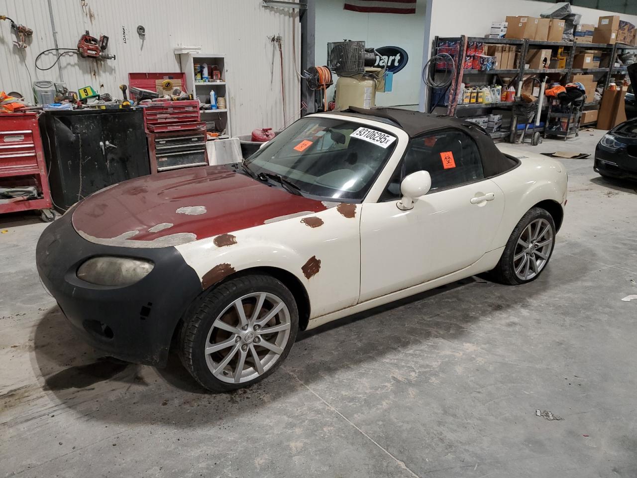 2006 Mazda MX-5 Miata Sport, VIN JM1NC25F060111095 — Front end
