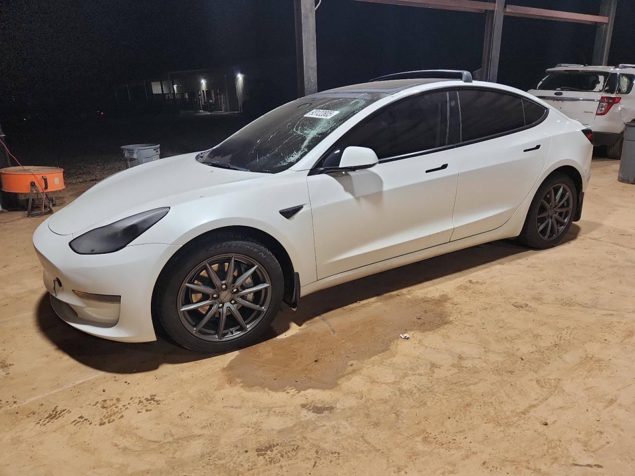 2023 Tesla Model 3, VIN 5YJ3E1EA4PF467858 — Roof