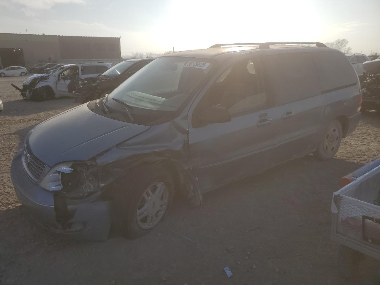 2007 Ford Freestar SEL, VIN 2FMZA52237BA05245 — Front end