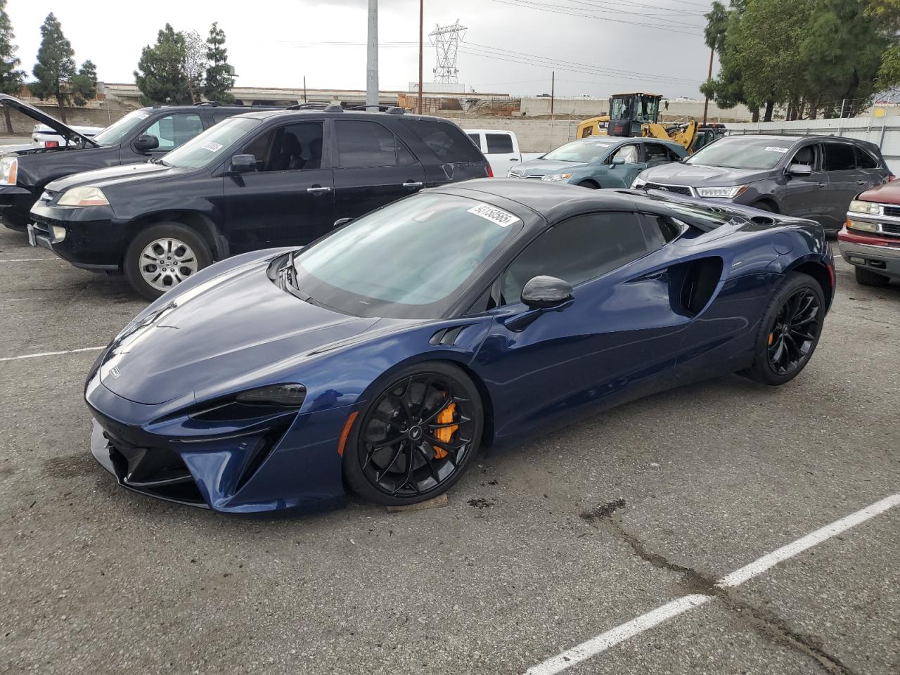 2025 McLaren Artura, VIN SBM16BEA1SW003724 — Зад