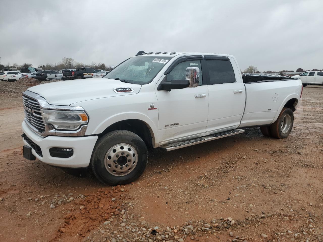 2020 Ram 3500 Laramie, VIN 3C63RRJL8LG291435 — Бок