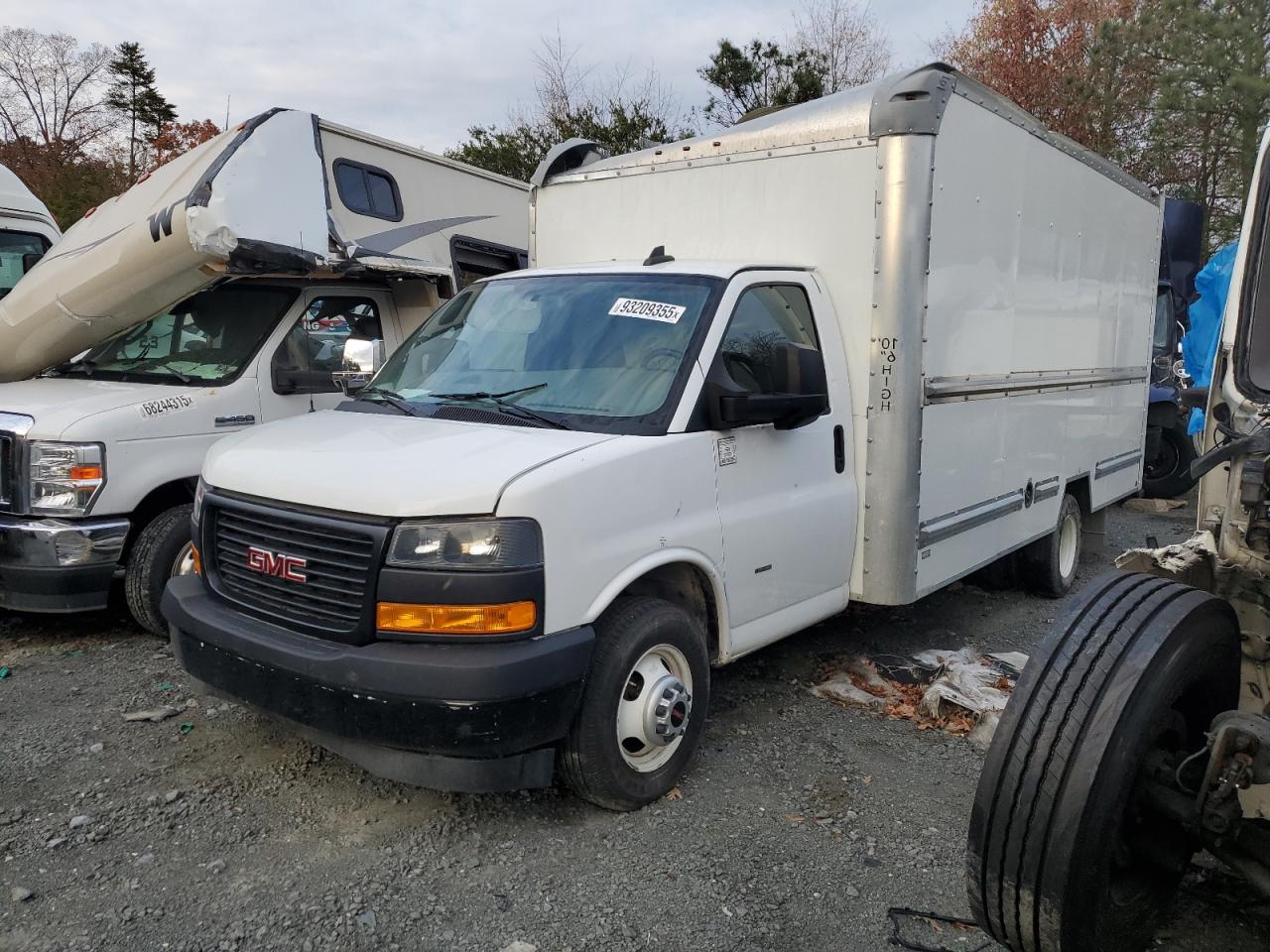 2023 GMC Savana Commercial, VIN 7GZ37TC72PN008703 — Roof