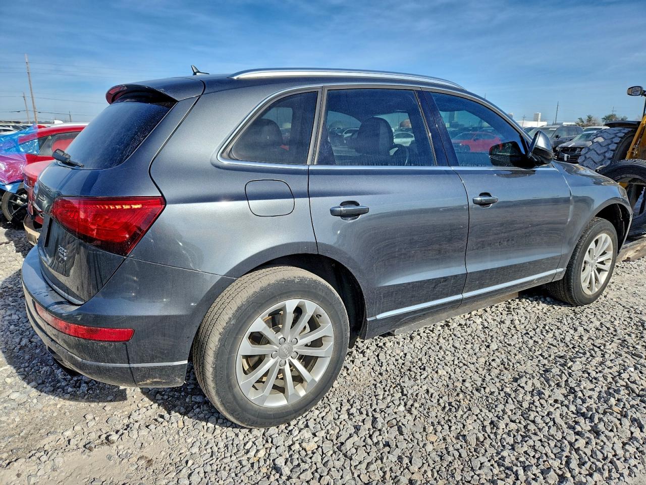 2016 Audi Q5 Premium, VIN WA1C2AFP9GA011241 — Front end