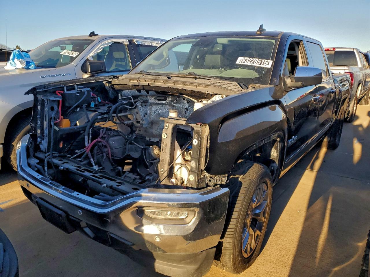 2018 GMC Sierra 1500 SLT, VIN 3GTP1NEC6JG173045 — Partial repair