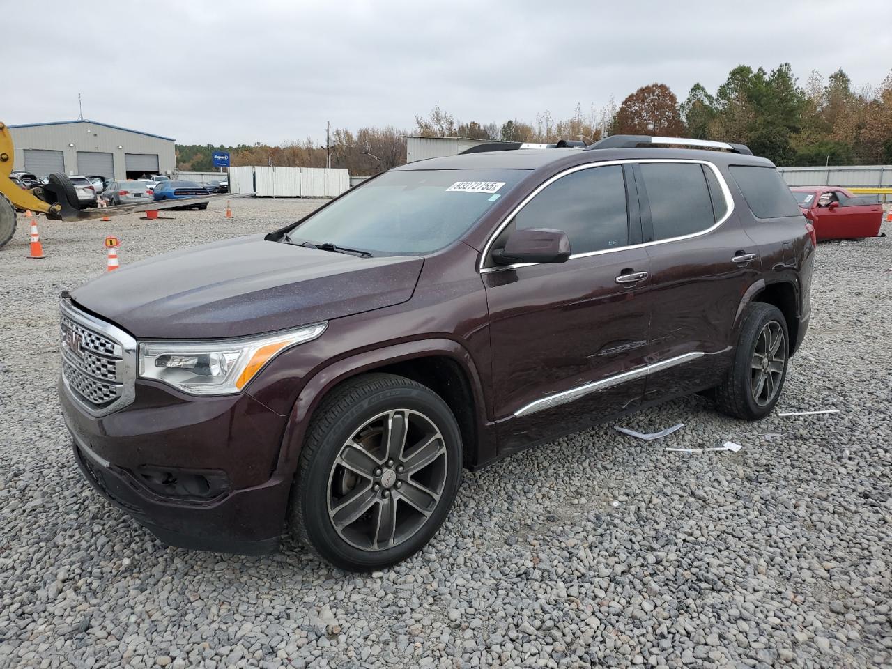 2017 GMC Acadia Denali, VIN 1GKKNPLS3HZ194387 — Бок