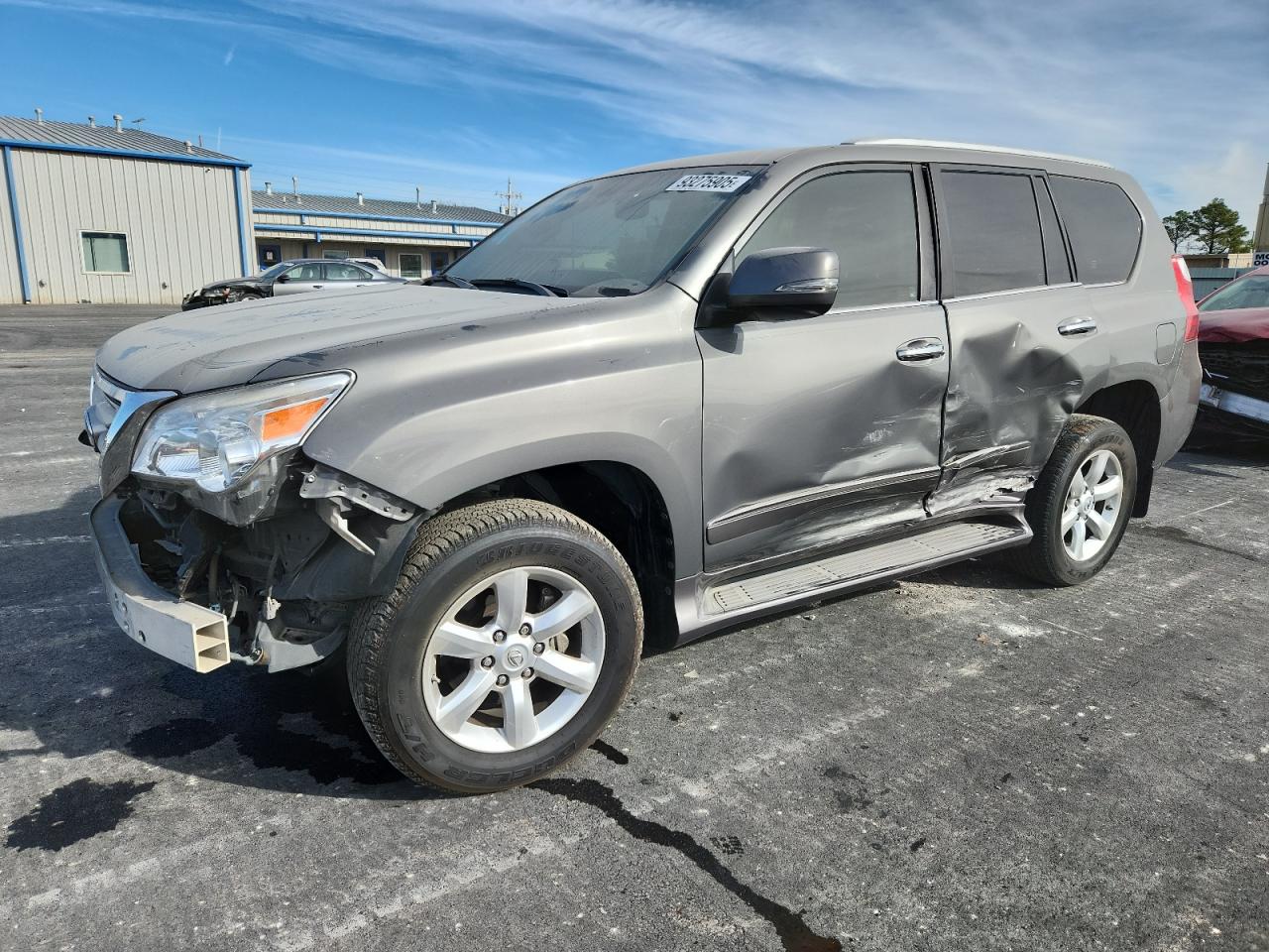 2013 Lexus GX 460, VIN JTJBM7FX9D5051710 — Front end