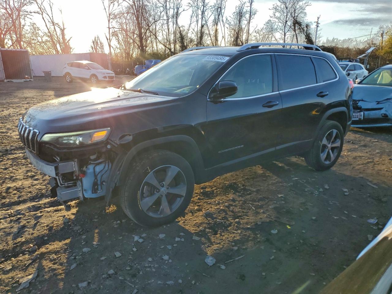 2019 Jeep Cherokee Limited, VIN 1C4PJMDN6KD192108 — Front end