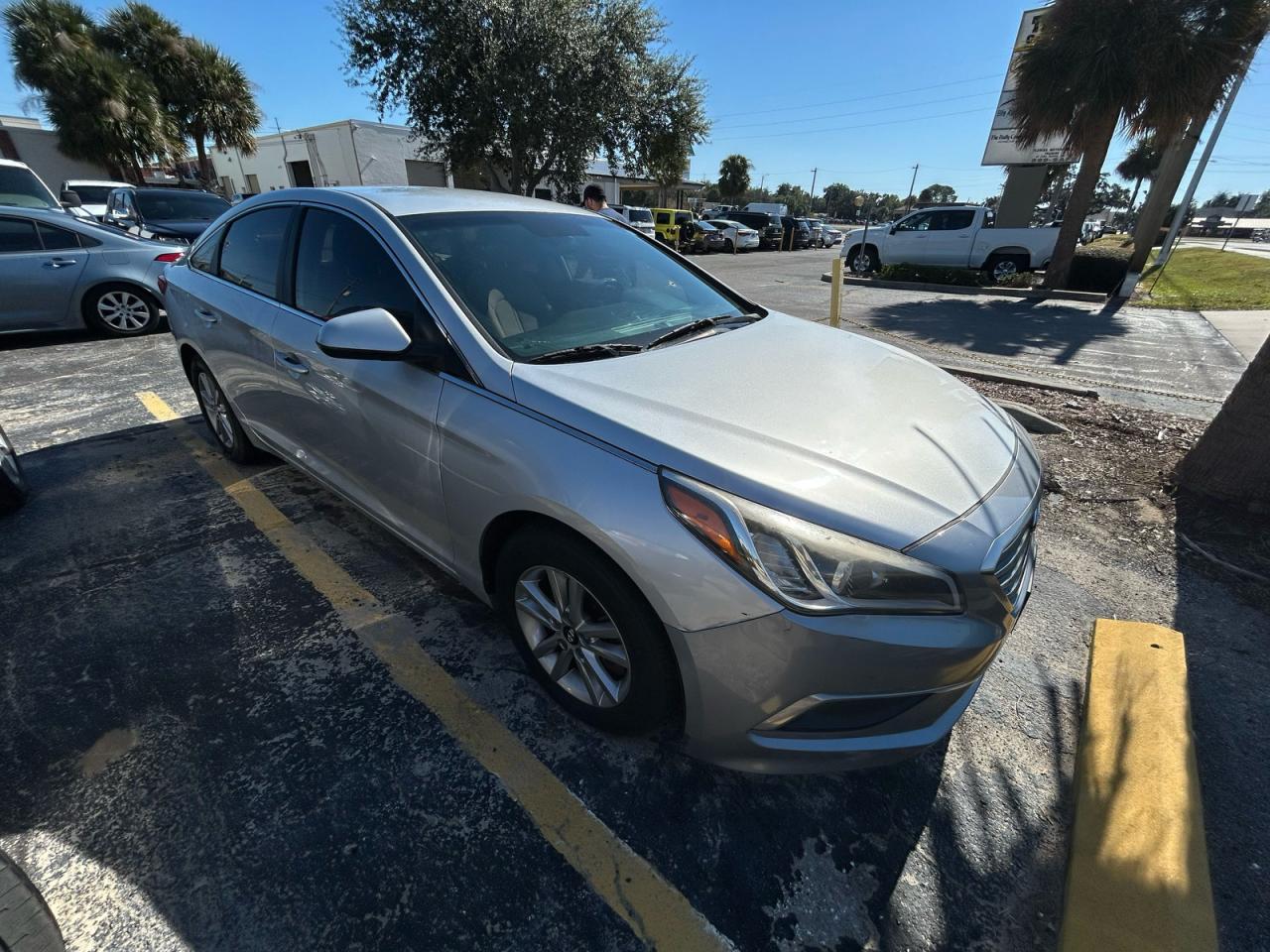 2016 Hyundai Sonata 2.4L, VIN 5NPE24AF9GH352565 — Prior damage history