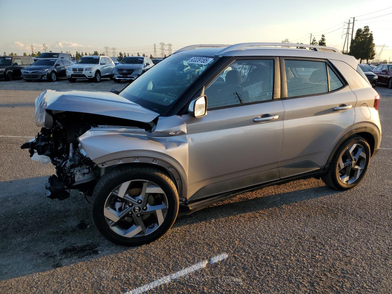 2024 Hyundai Venue SEL, VIN KMHRC8A39RU303463 — Front end