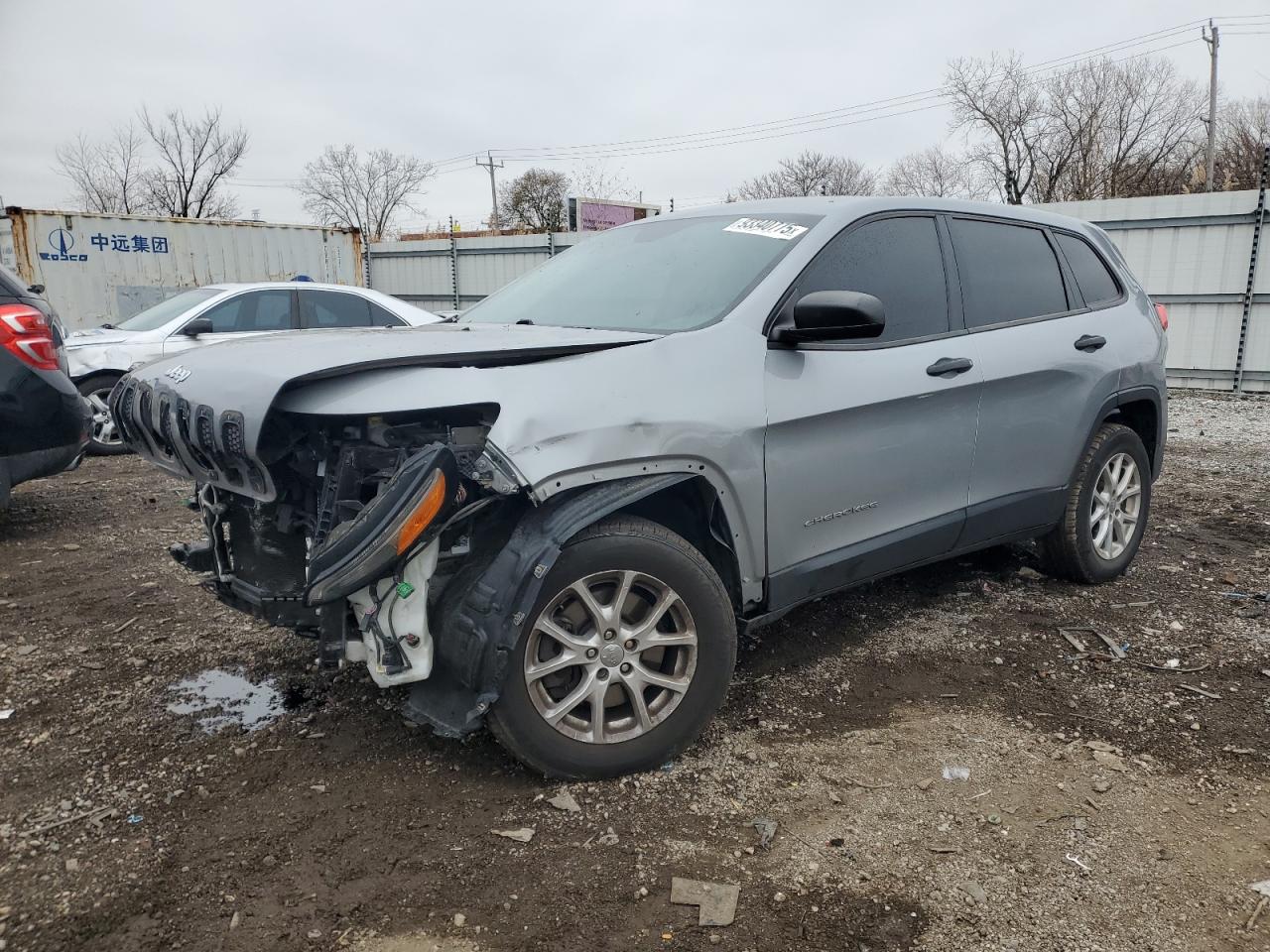 2015 Jeep Cherokee Sport, VIN 1C4PJMAB7FW619364 — Перед