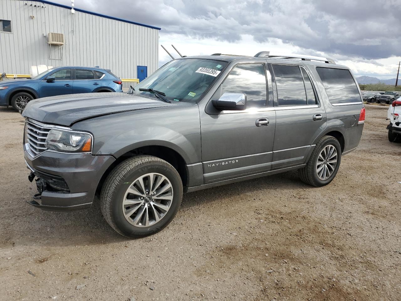 2015 Lincoln Navigator, VIN 5LMJJ2HT8FEJ01738 — Auction photo