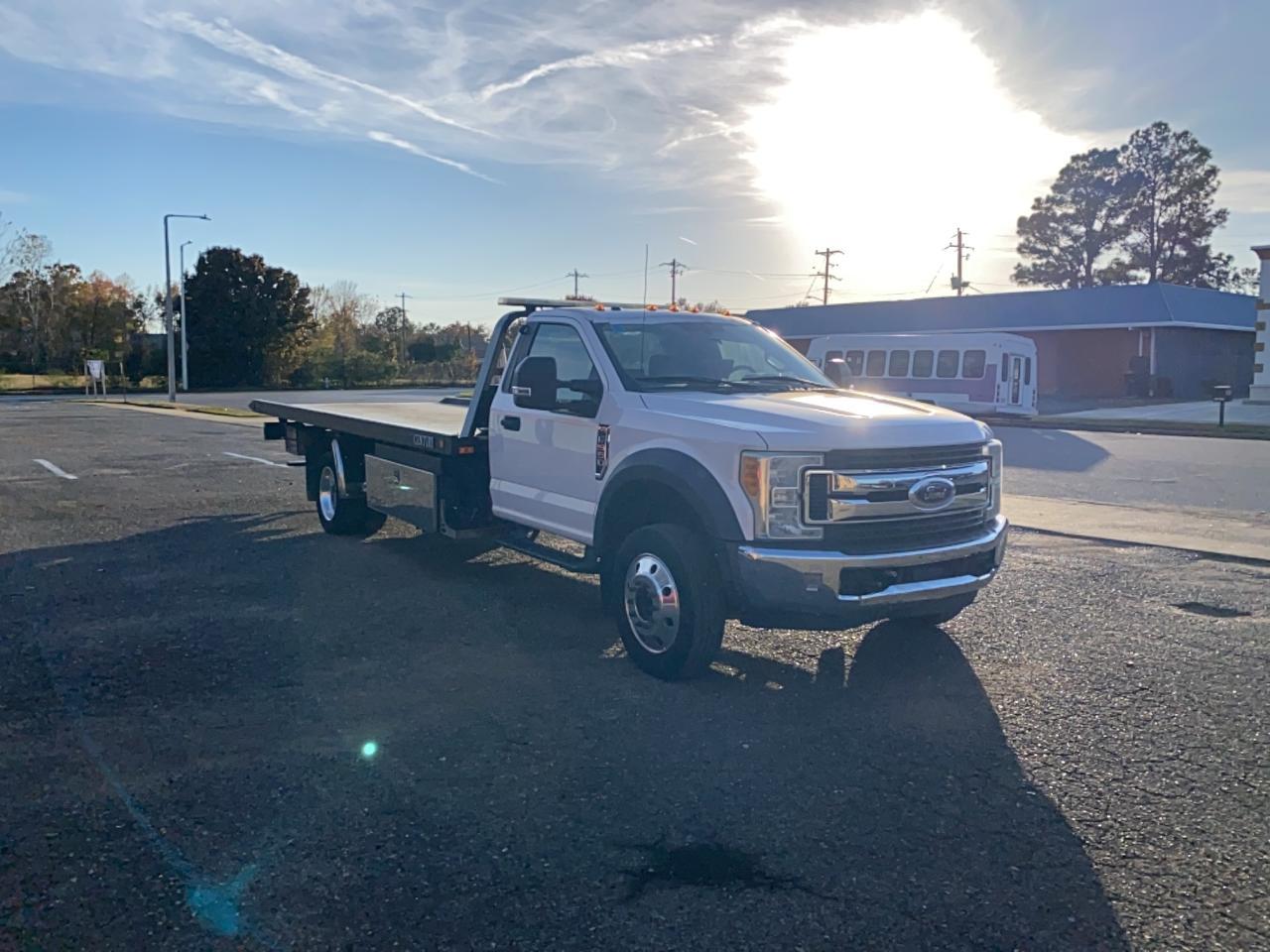 2017 Ford F-550 XL, VIN 1FDUF5GT7HEC49273 — Normal wear