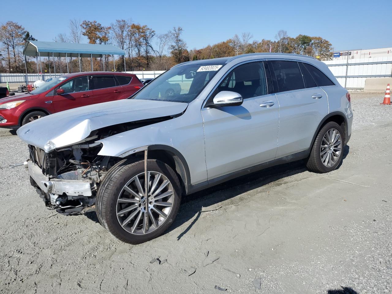 2018 Mercedes-Benz GLC 300, VIN WDC0G4JBXJV044590 — Front end