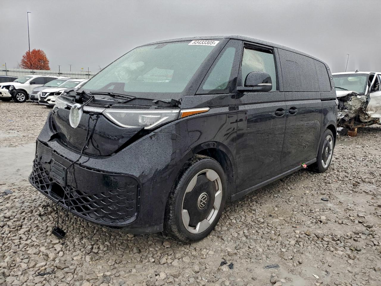 2025 Volkswagen ID.Buzz, VIN WVGAWVEB5SH015670 — Front end