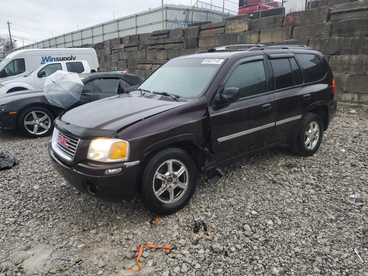 2009 GMC Envoy SLE, VIN 1GKDT33S592108823 — Front end