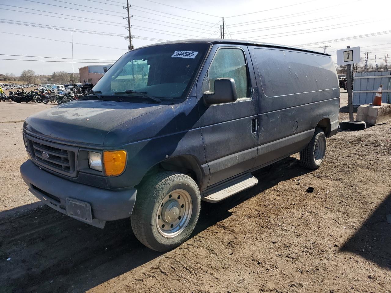 2004 Ford Econoline Cargo, VIN 1FTNE24LX4HB37333 — Minor dents and scratches
