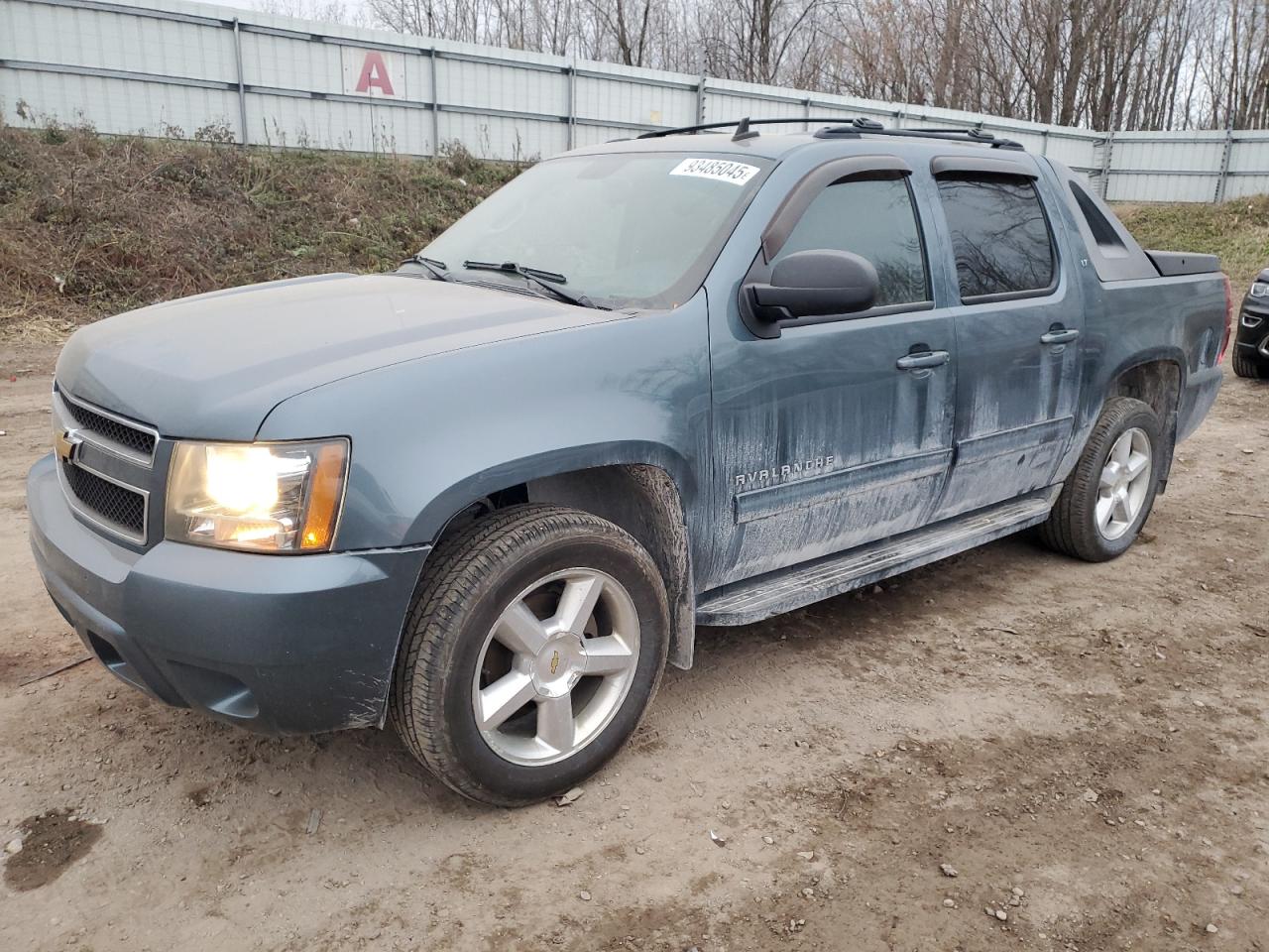 2012 Chevrolet Avalanche LT, VIN 3GNTKFE76CG123003 — Перед