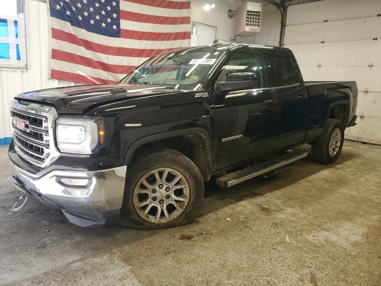 2018 GMC Sierra 1500 SLE, VIN 1GTV2MEC7JZ368134 — Undercarriage