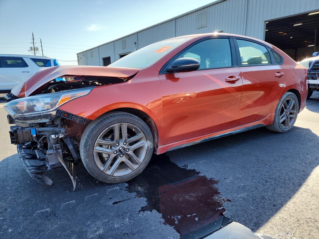 2021 Kia Forte GT-Line, VIN 3KPF34AD6ME328045 — Front end