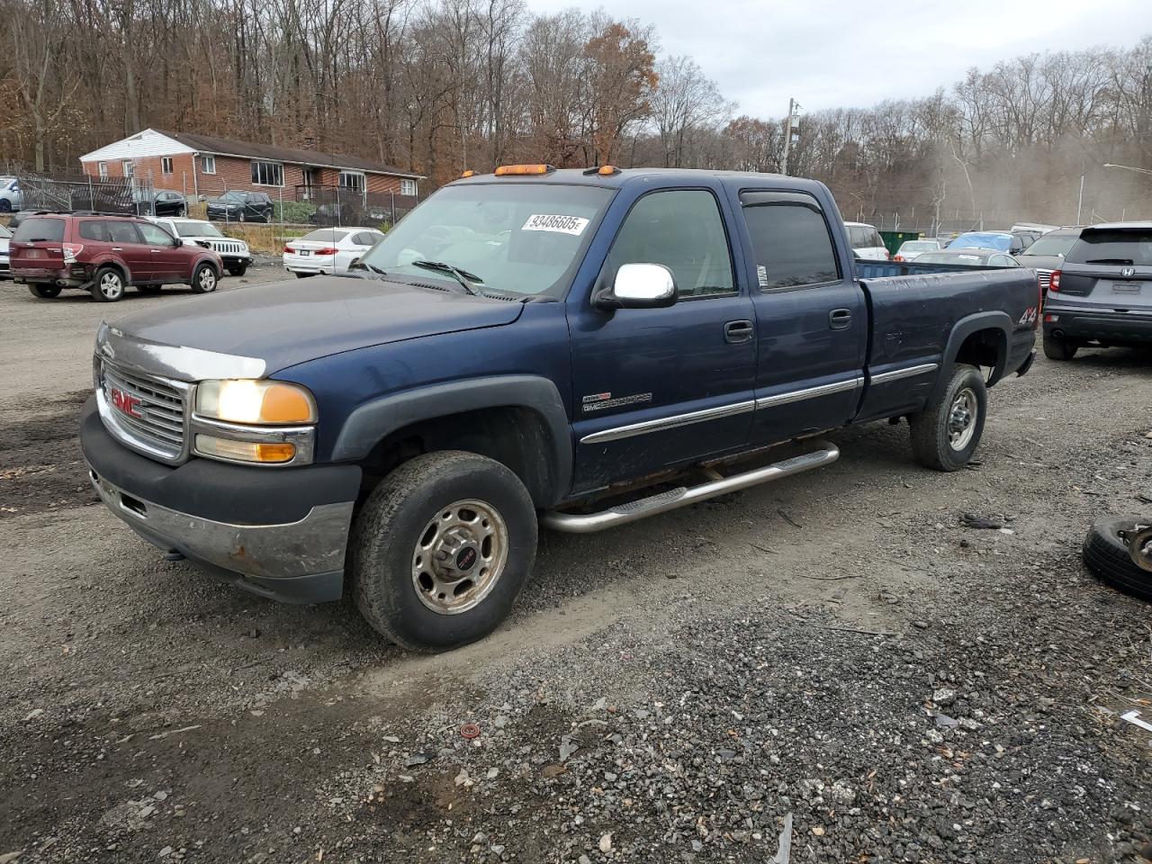 2002 GMC Sierra 2500HD SLE, VIN 1GTHK23132F208693 — Minor dents and scratches