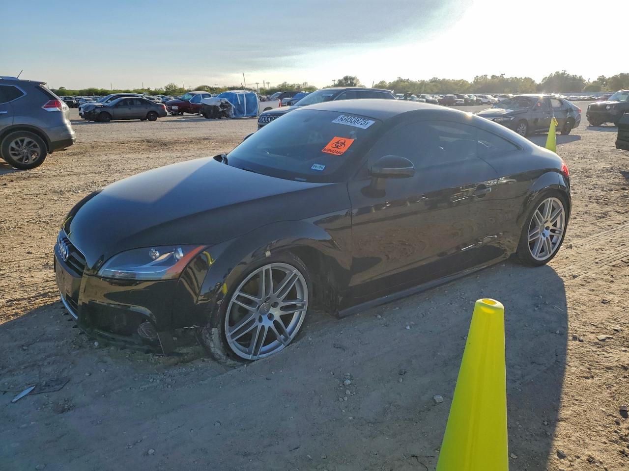 2011 Audi TT Premium Plus, VIN TRUBFAFK7B1026717 — Перед