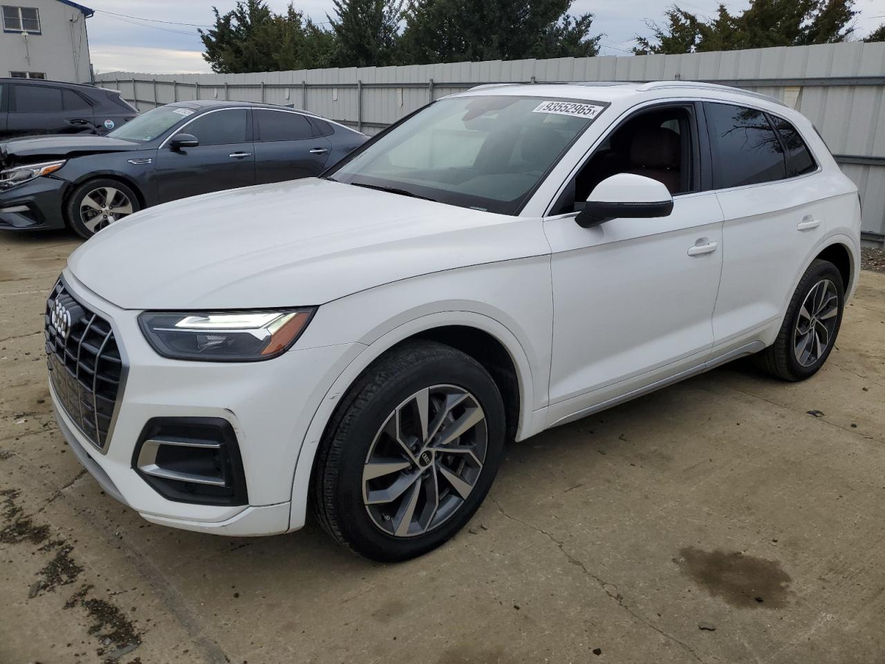 2021 Audi Q5 Premium, VIN WA1AAAFY8M2132755 — Auction photo