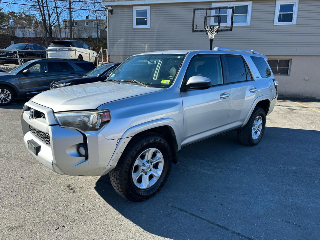 2014 Toyota 4Runner SR5, VIN JTEBU5JRXE5159959 — Minor dents and scratches