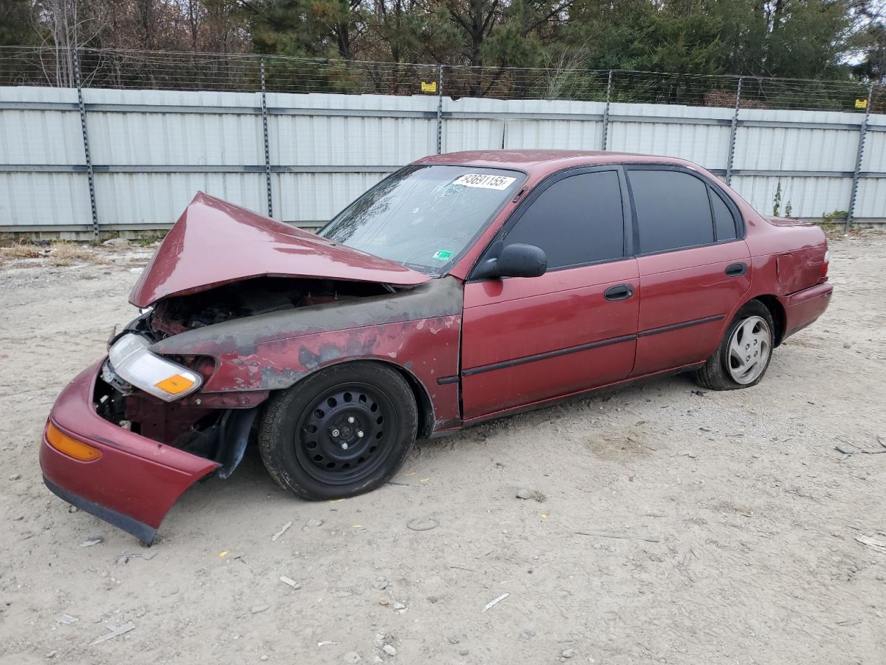 1995 Toyota Corolla DX, VIN 2T1AE09B7SC136404 — Front end