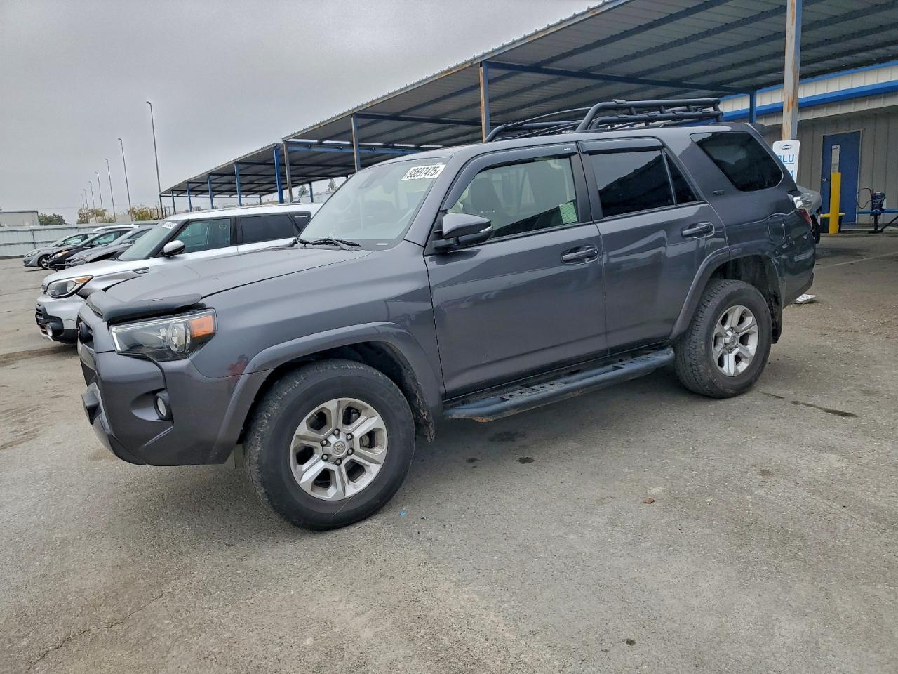 2020 Toyota 4Runner SR5 Premium, VIN JTEBU5JR5L5833674 — Front end