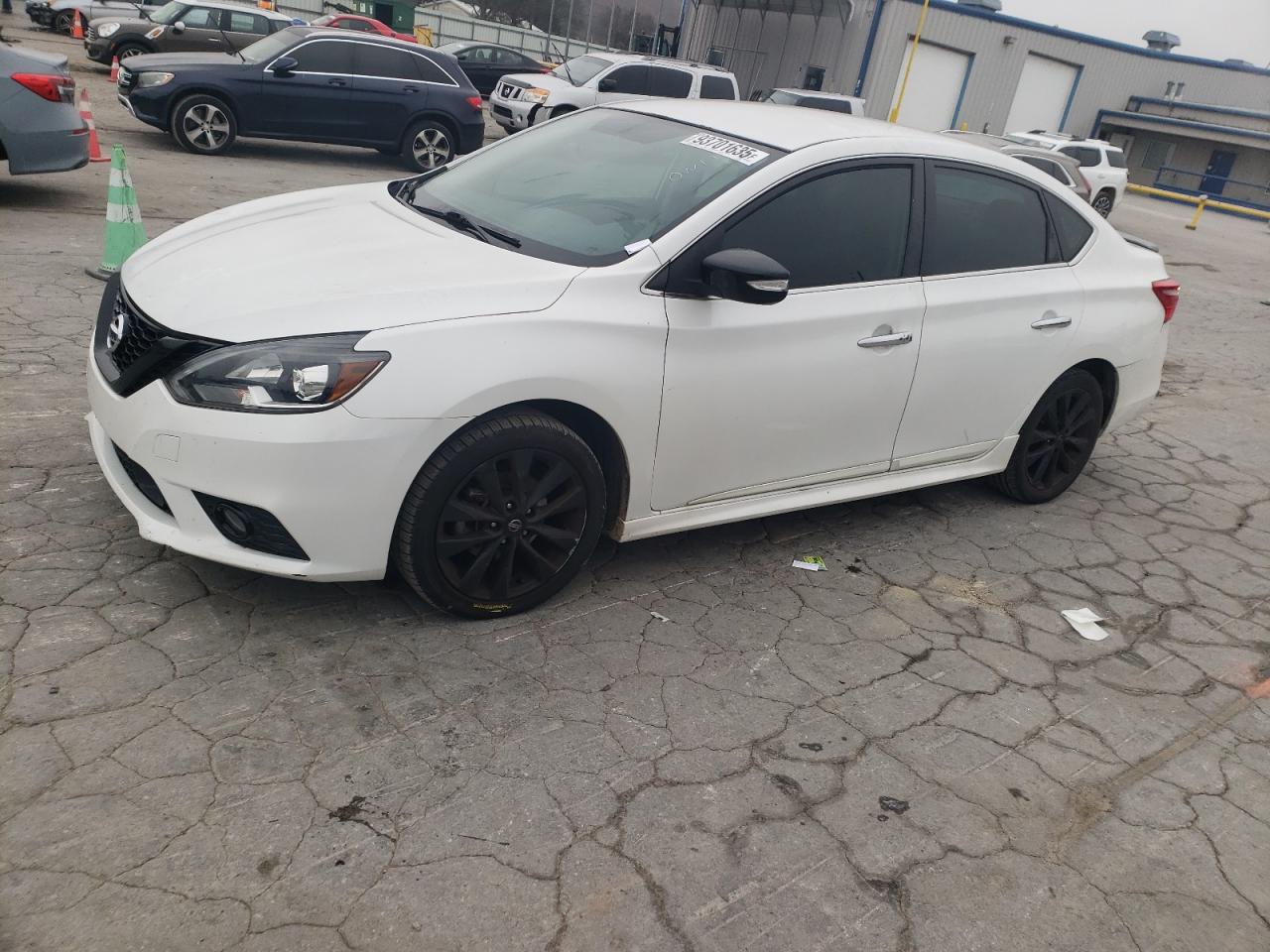 2018 Nissan Sentra SR, VIN 3N1AB7AP9JY339109 — Зад
