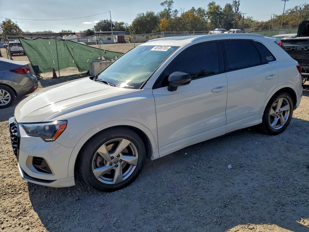 2019 Audi Q3 Premium, VIN WA1AECF33K1079227 — Крыша