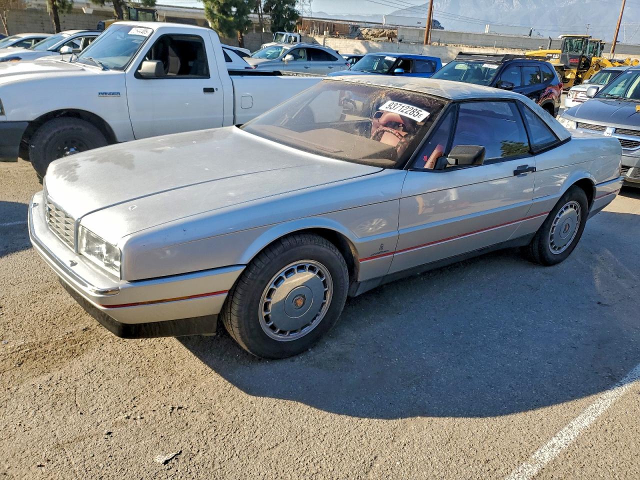 1989 Cadillac Allante, VIN 1G6VR3188KU101786 — Normal wear