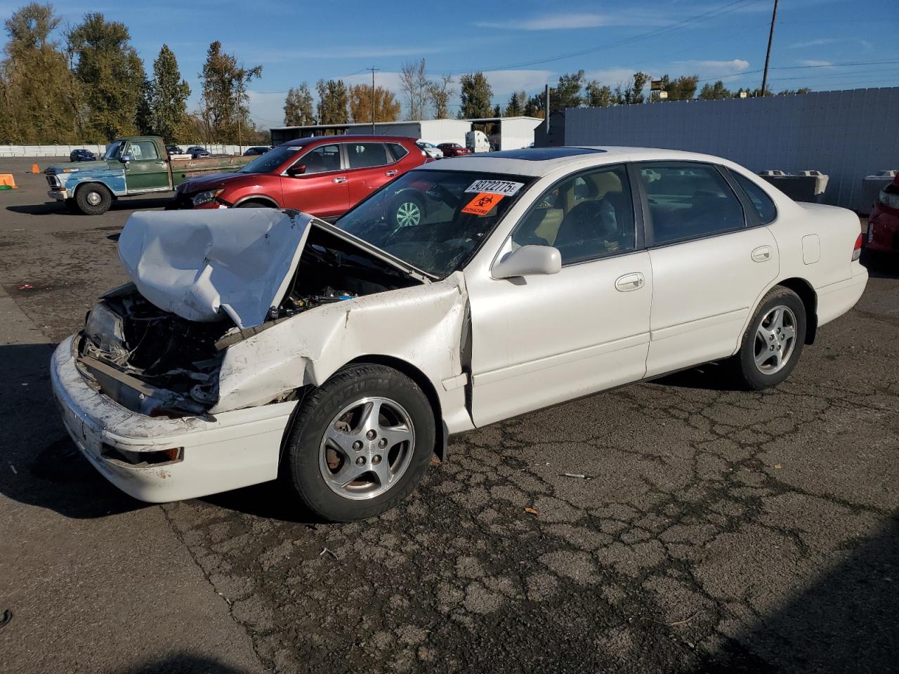 1997 Toyota Avalon XL, VIN 4T1BF12B4VU210785 — Front end