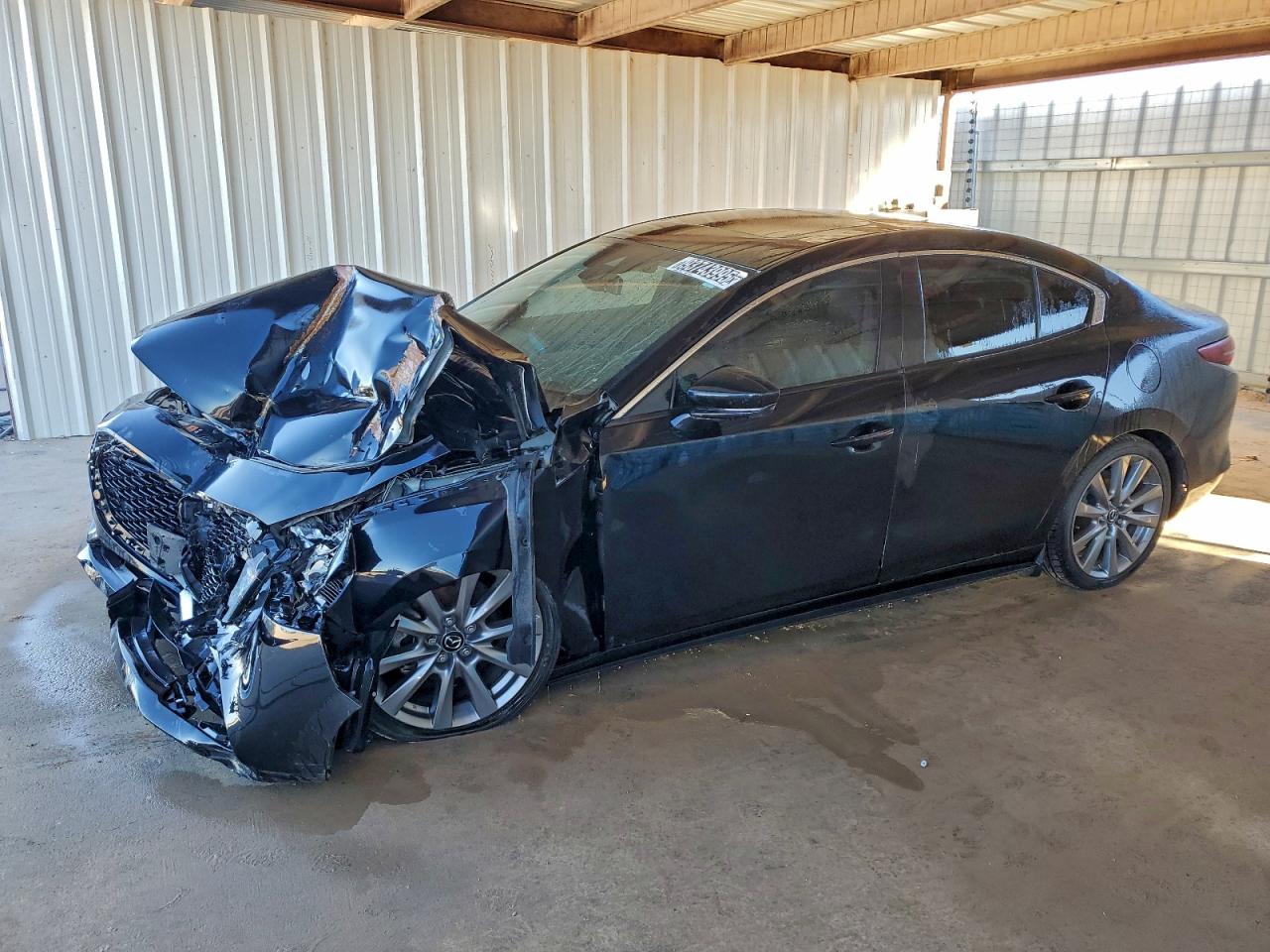 2021 Mazda 3 Preferred, VIN JM1BPACL6M1336493 — Фото с аукциона
