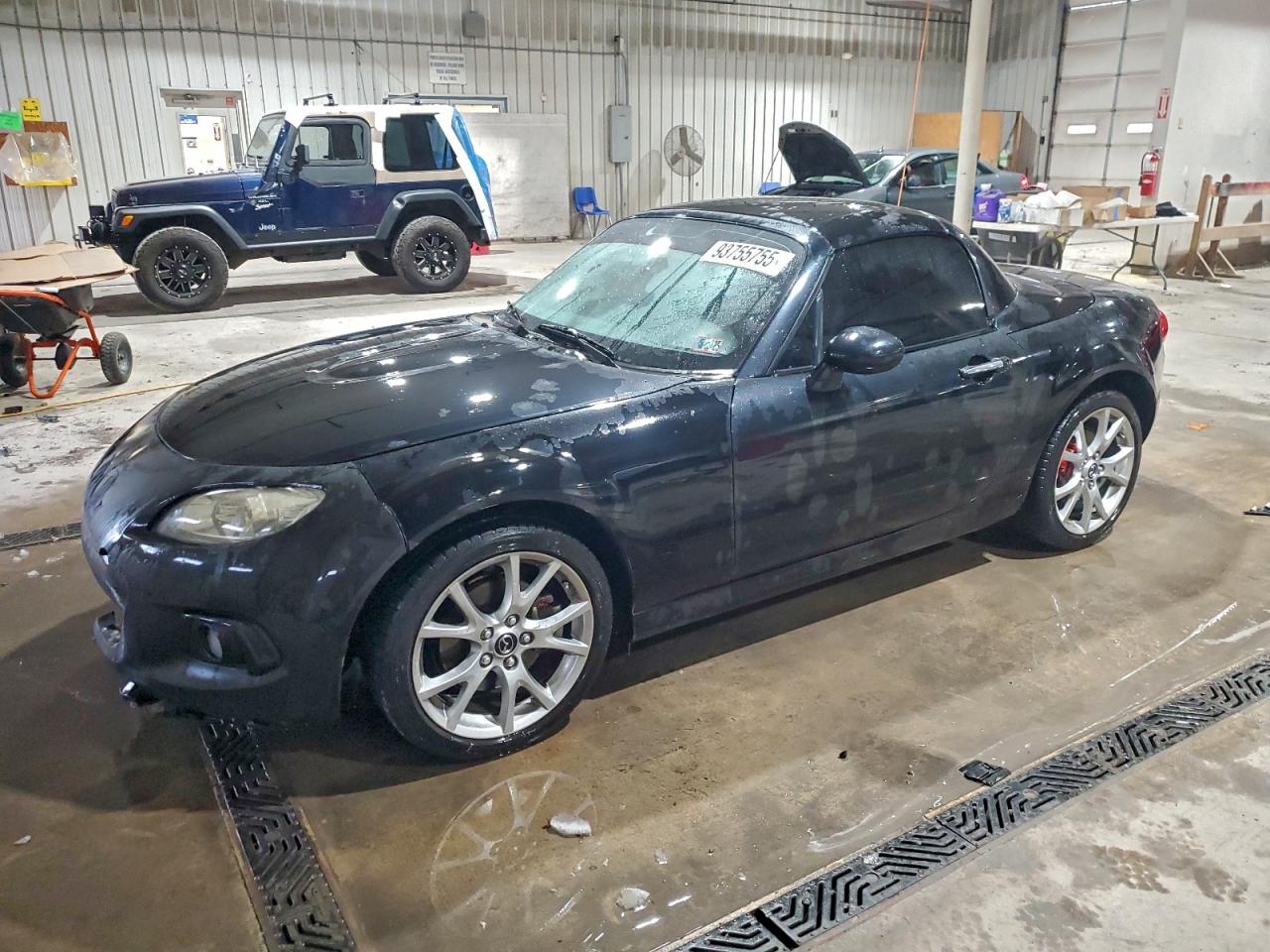 2014 Mazda MX-5 Miata Grand Touring, VIN JM1NC2PFXE0235483 — Front end