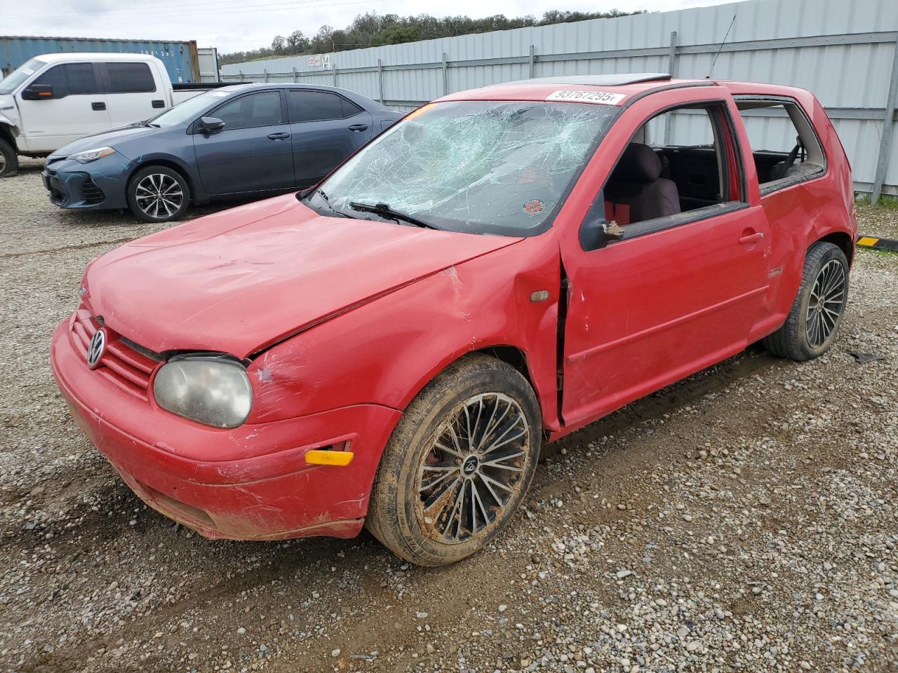 2002 Volkswagen Golf GTI, VIN 9BWDE61J124004525 — Перед