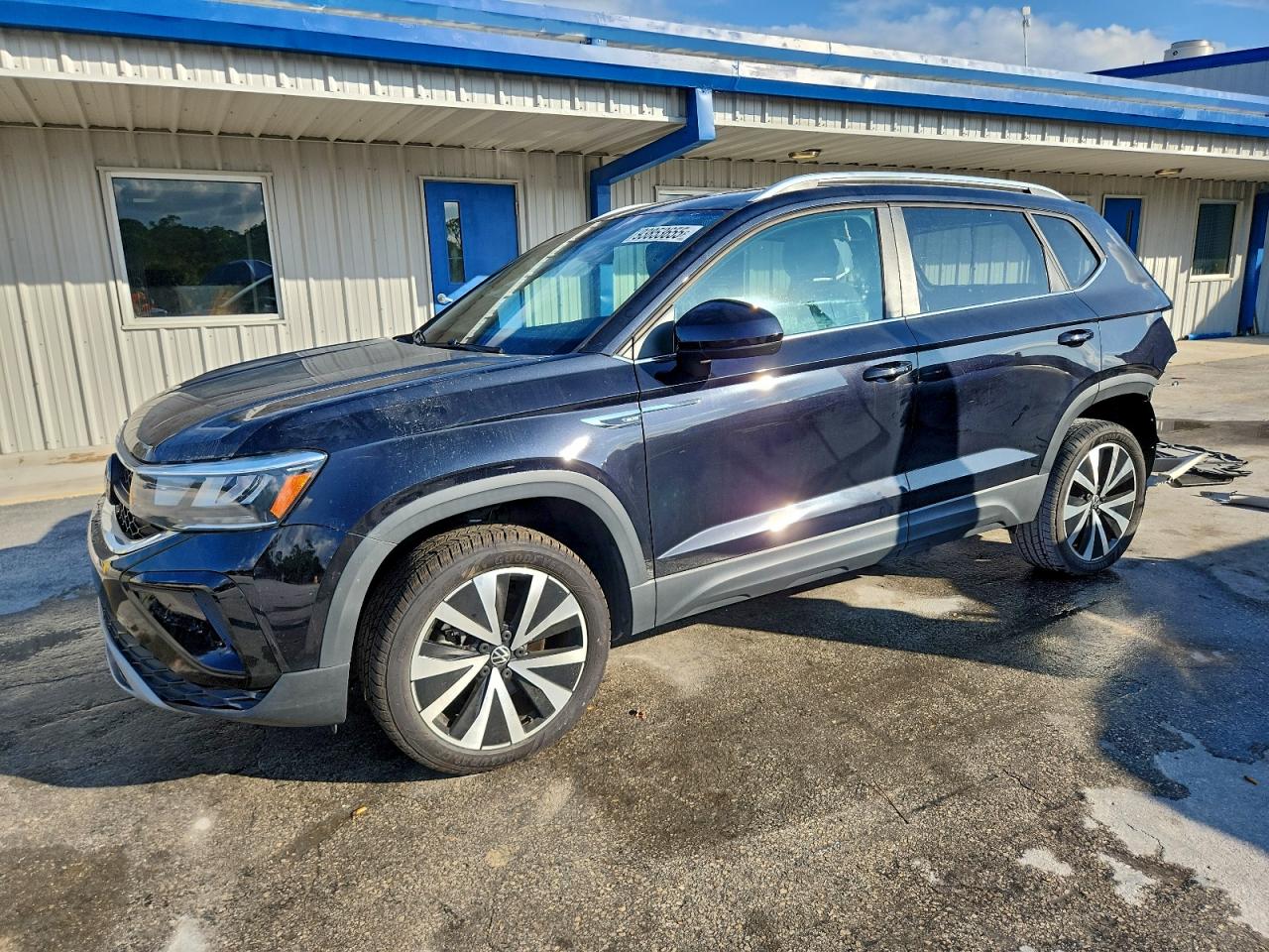 2022 Volkswagen Taos SE, VIN 3VVRX7B2XNM029389 — Partial repair