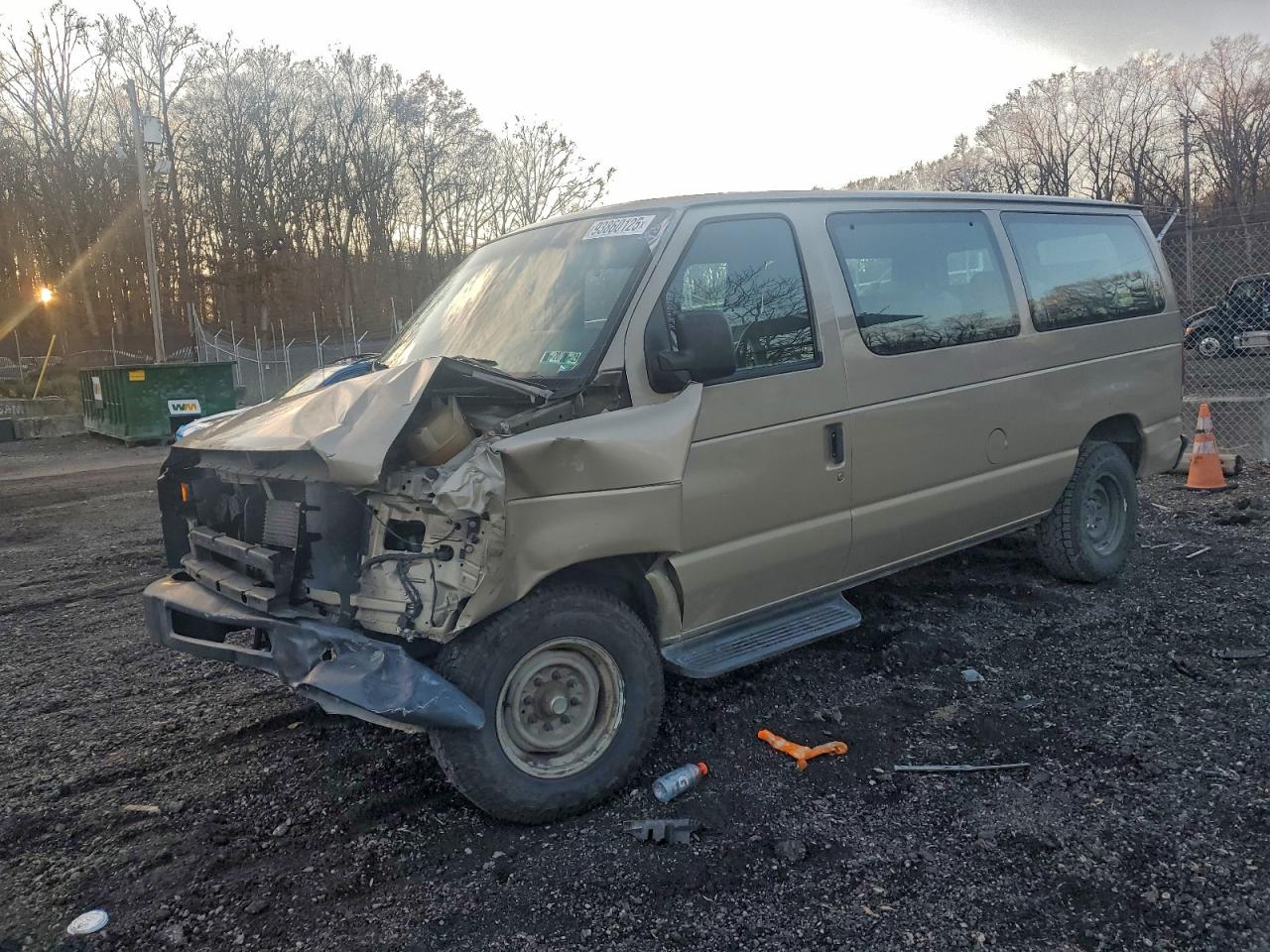 2014 Ford Econoline, VIN 1FTCE2EL3EDA74624 — Front end