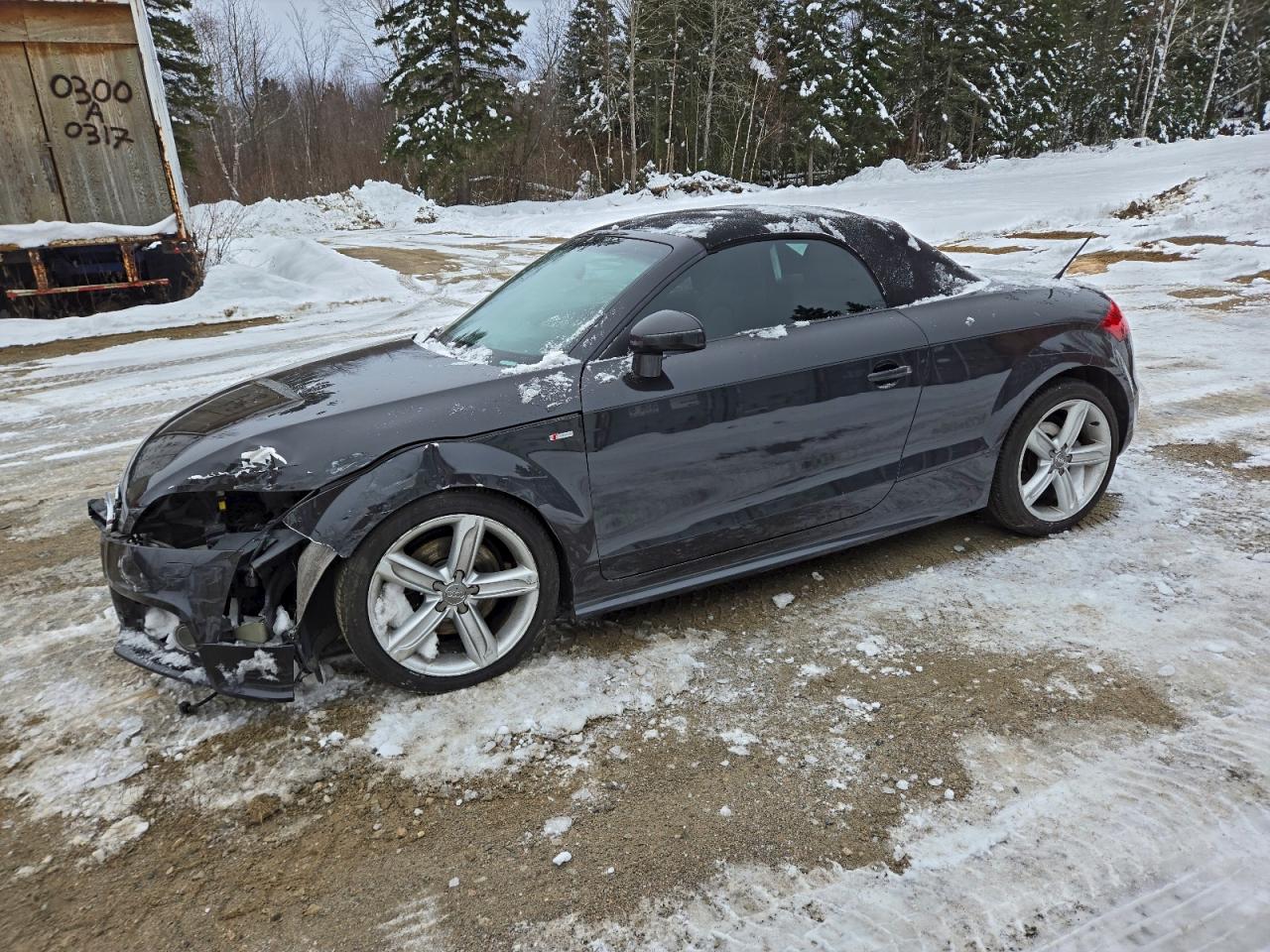2011 Audi TT Premium Plus, VIN TRUSFAFK9B1026377 — Перед