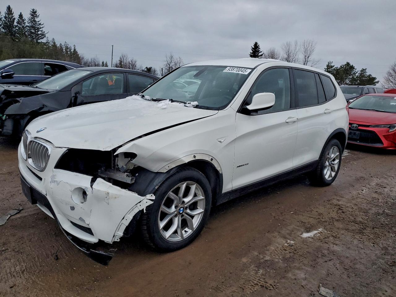 2012 BMW X3 28i, VIN 5UXWX5C5XCL716660 — Перед