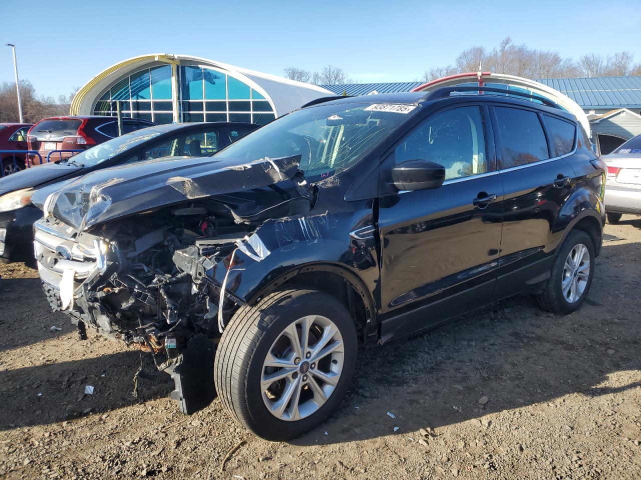 2017 Ford Escape SE, VIN 1FMCU0GD5HUC86406 — Front end