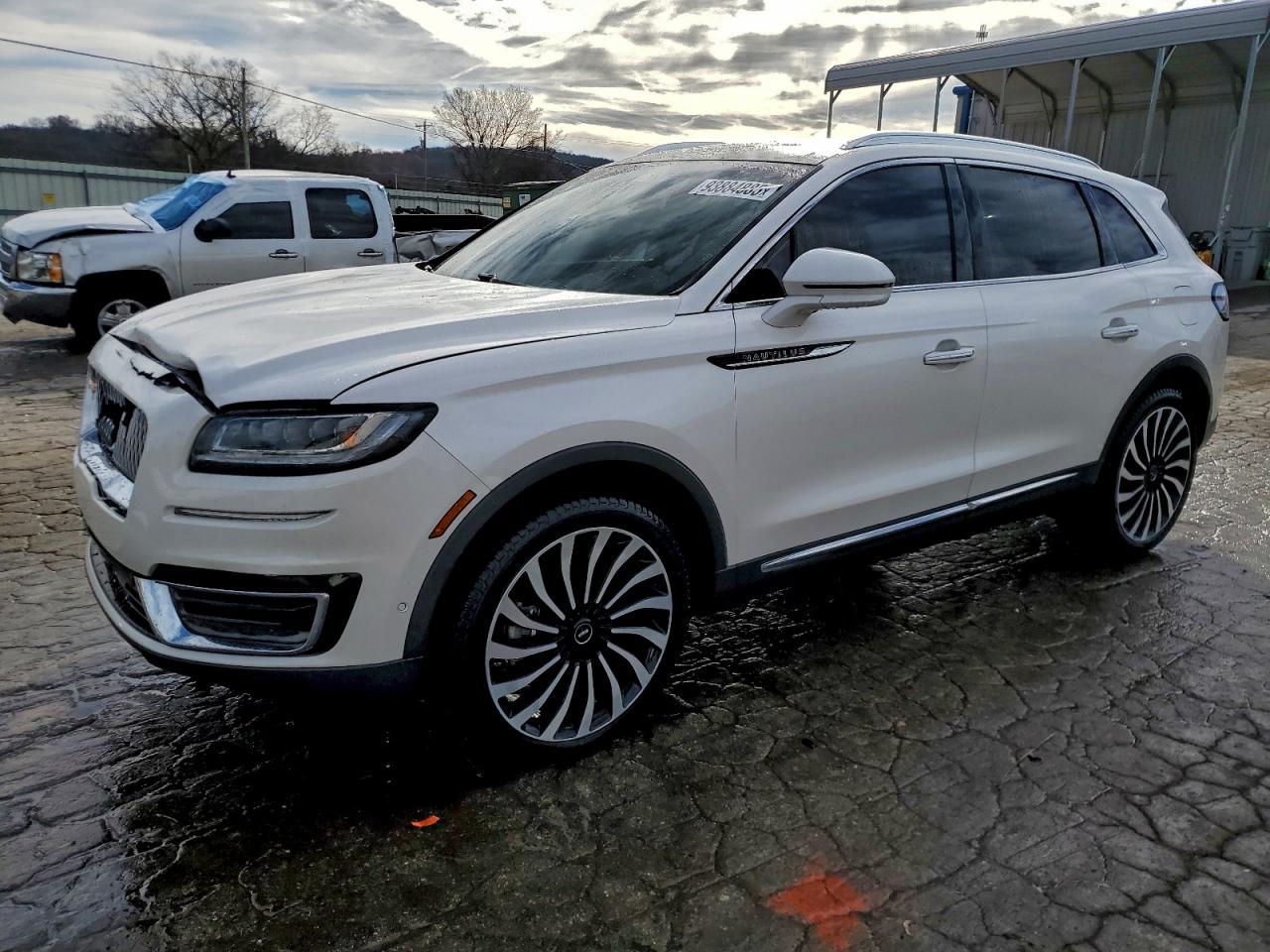 2019 Lincoln MKX Black Label, VIN 2LMPJ7JP6KBL39279 — Front end