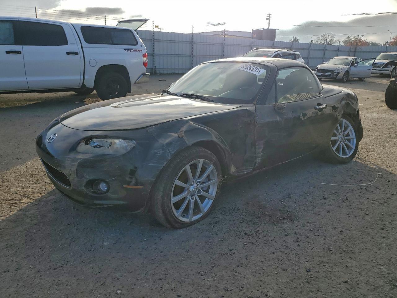 2008 Mazda MX-5 Miata Grand Touring, VIN JM1NC26F980145957 — Side