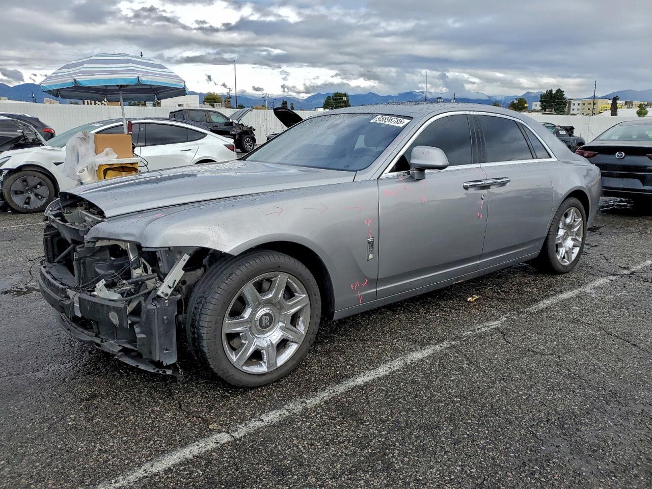 2013 Rolls-Royce Ghost, VIN SCA664S53DUX51902 — Front end