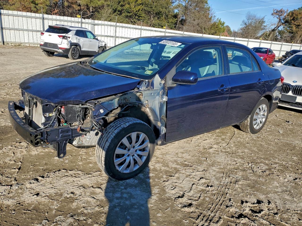 2013 Toyota Corolla L, VIN 2T1BU4EE1DC985459 — Front end