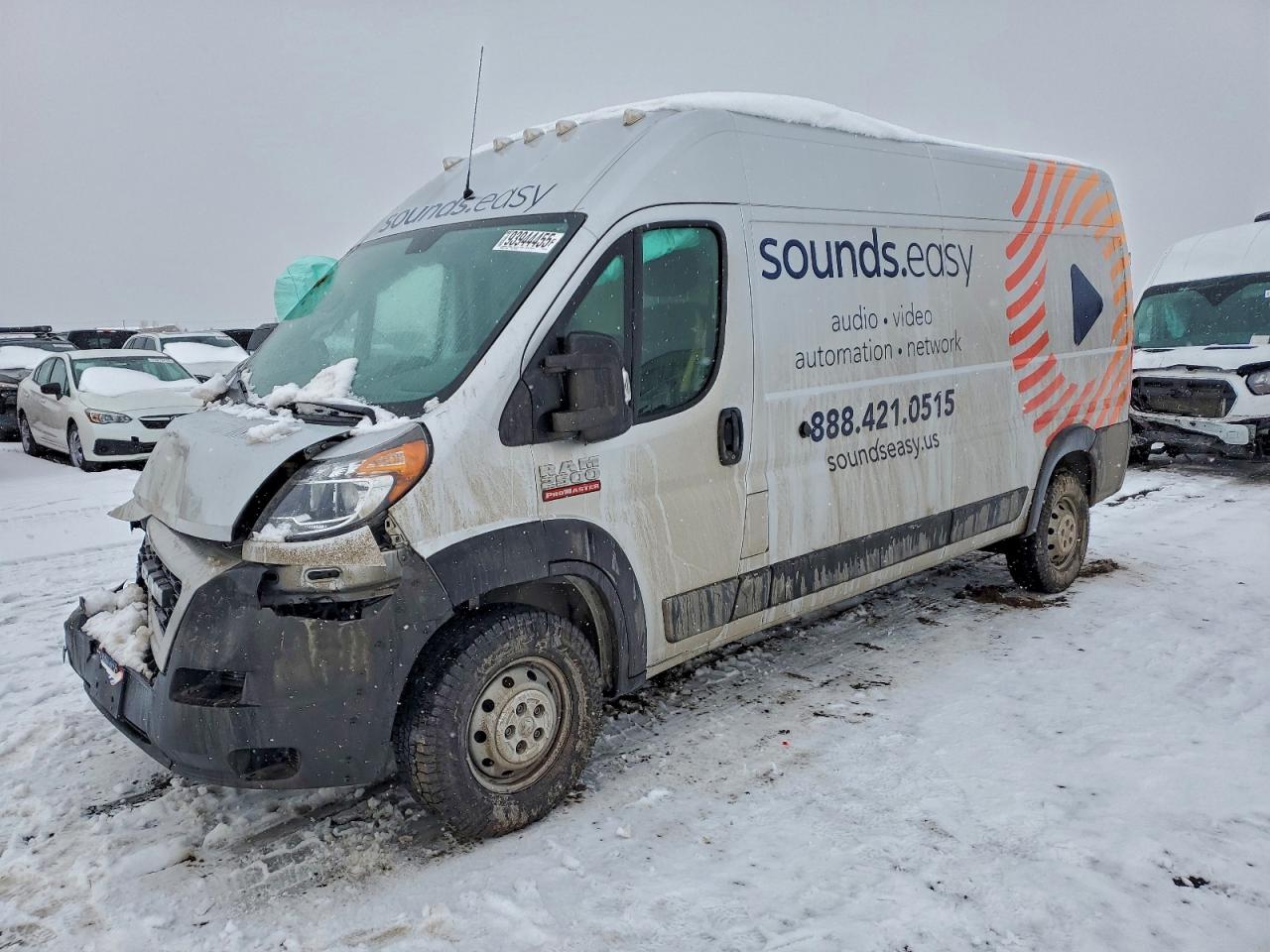 2021 Ram Promaster 2500, VIN 3C6ERVDG0ME509316 — Front end