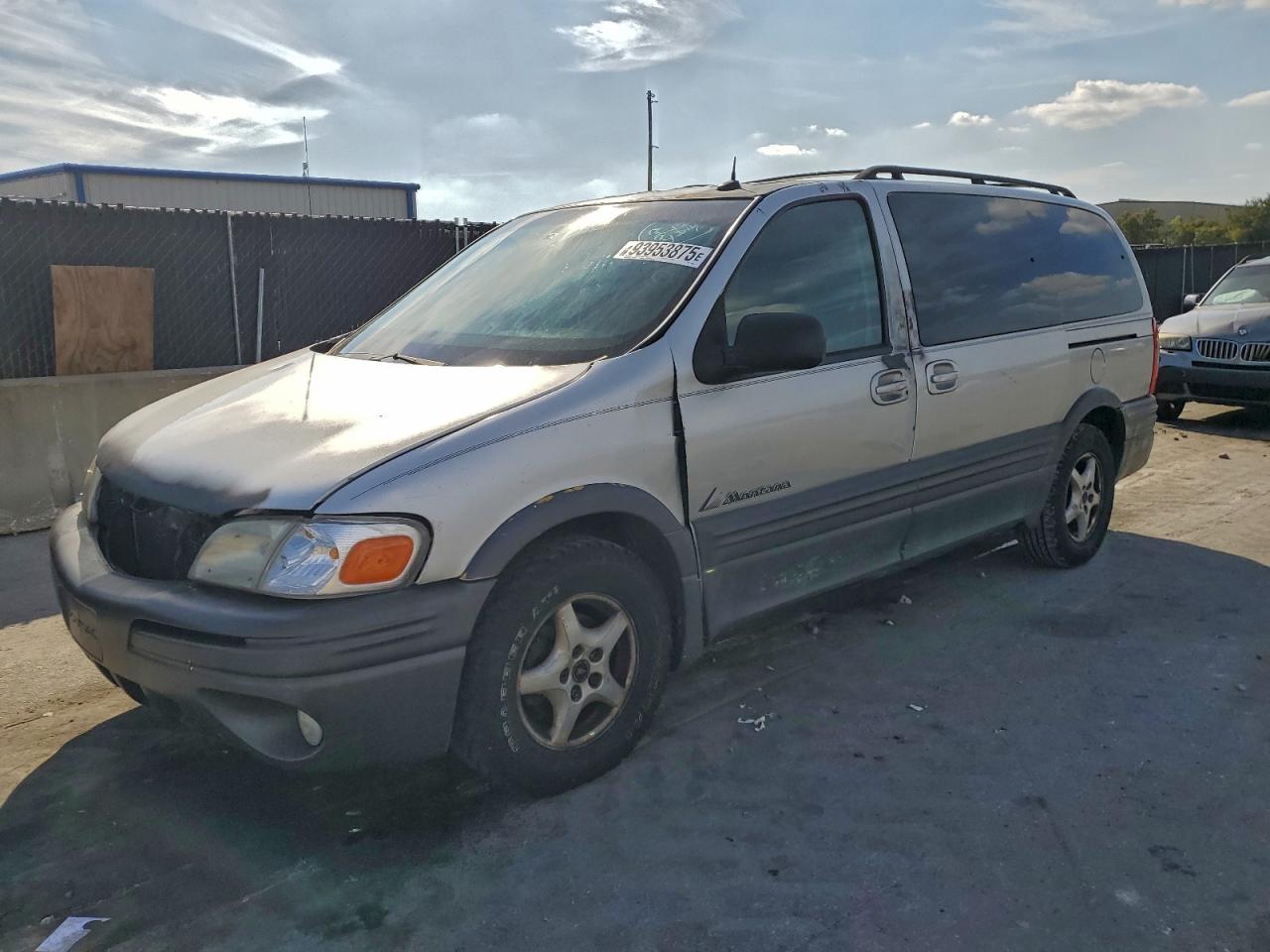 2003 Pontiac Montana 1SA, VIN 1GMDX03E83D139533 — Vandalism