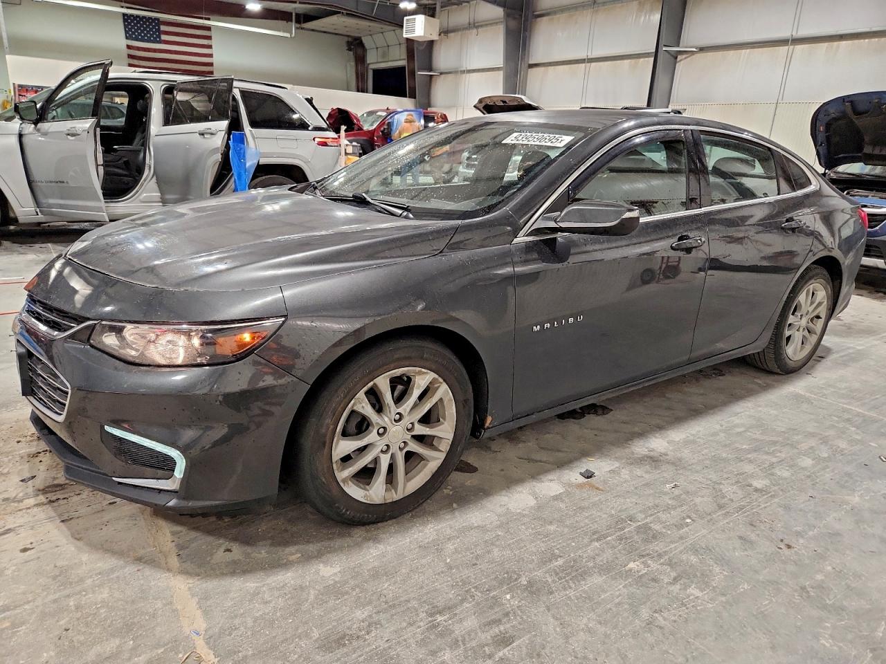 2017 Chevrolet Malibu LT, VIN 1G1ZE5ST0HF209916 — Front end